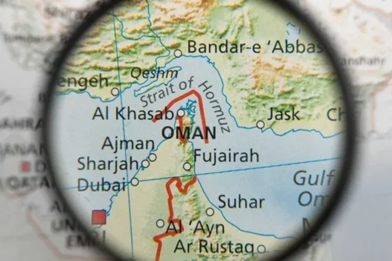 مدیریت-قاطع-ایران-در-تنگه-هرمز-۶-کشتی-متخلف-به-مسی-ak14318-ak70779-1200x800